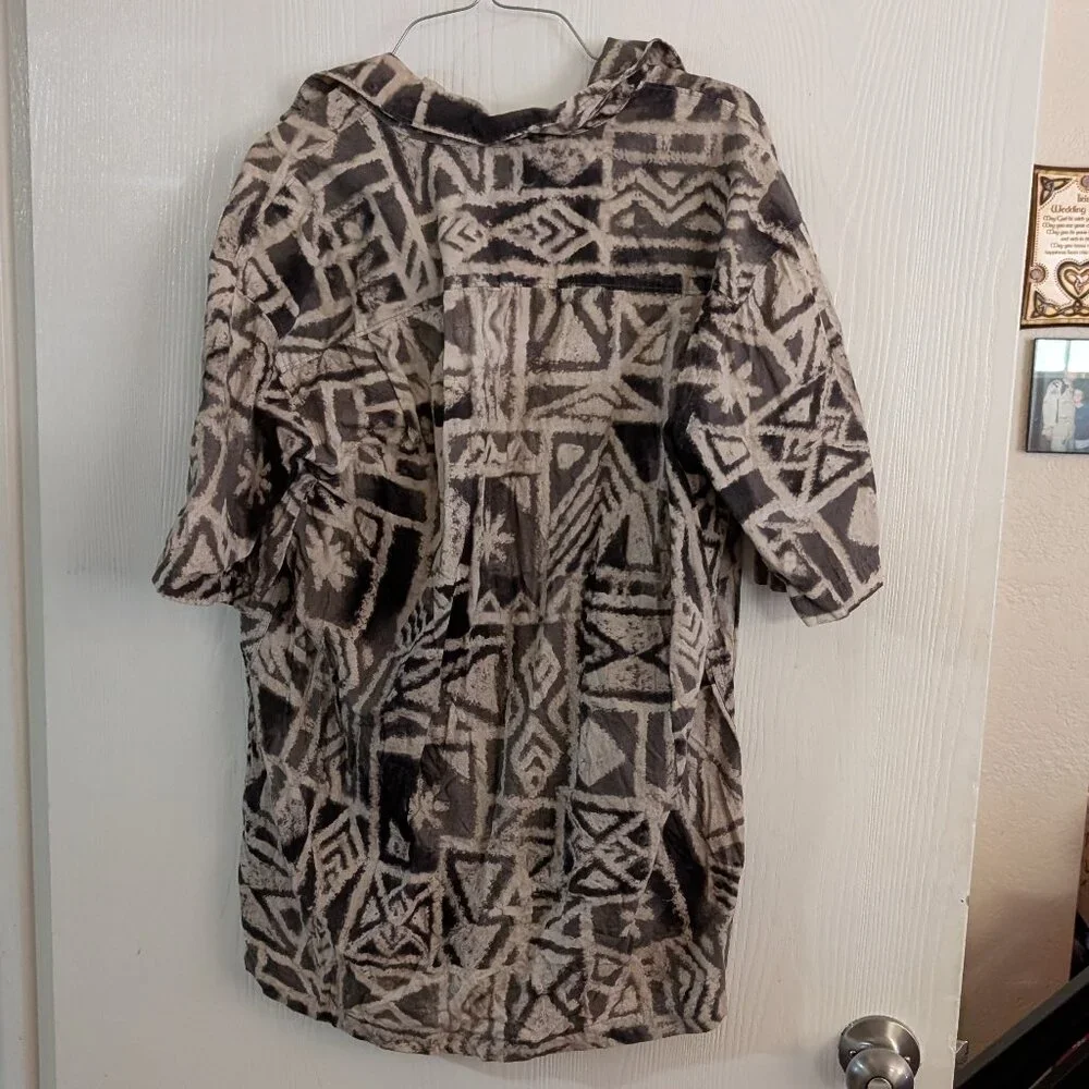 Quicksilver button up - Picture 2 of 2